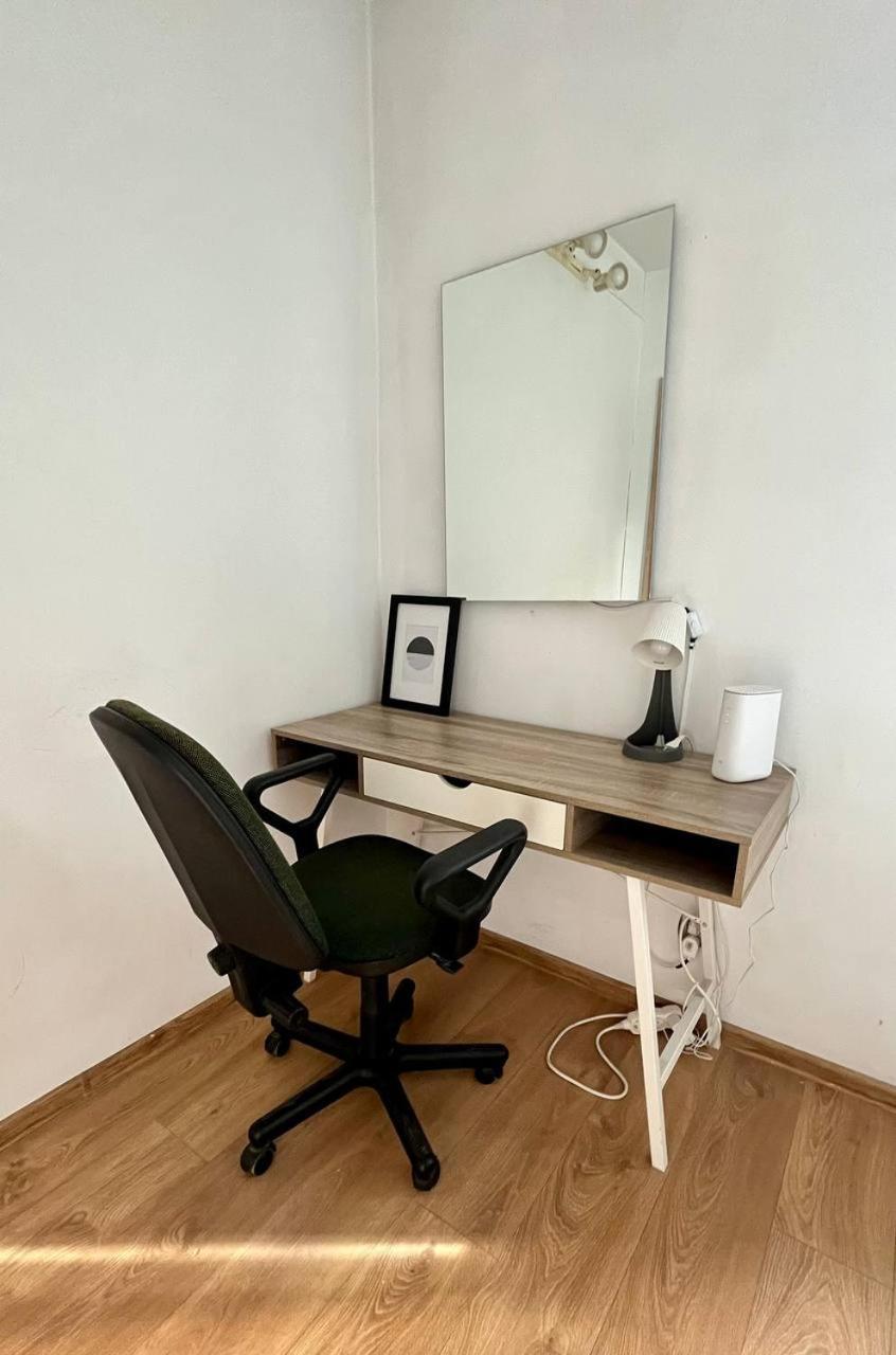 Comfy, Nice And Small Room In كراكوفيا المظهر الخارجي الصورة