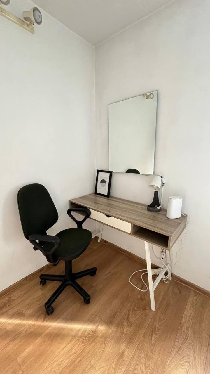 Comfy, Nice And Small Room In كراكوفيا المظهر الخارجي الصورة