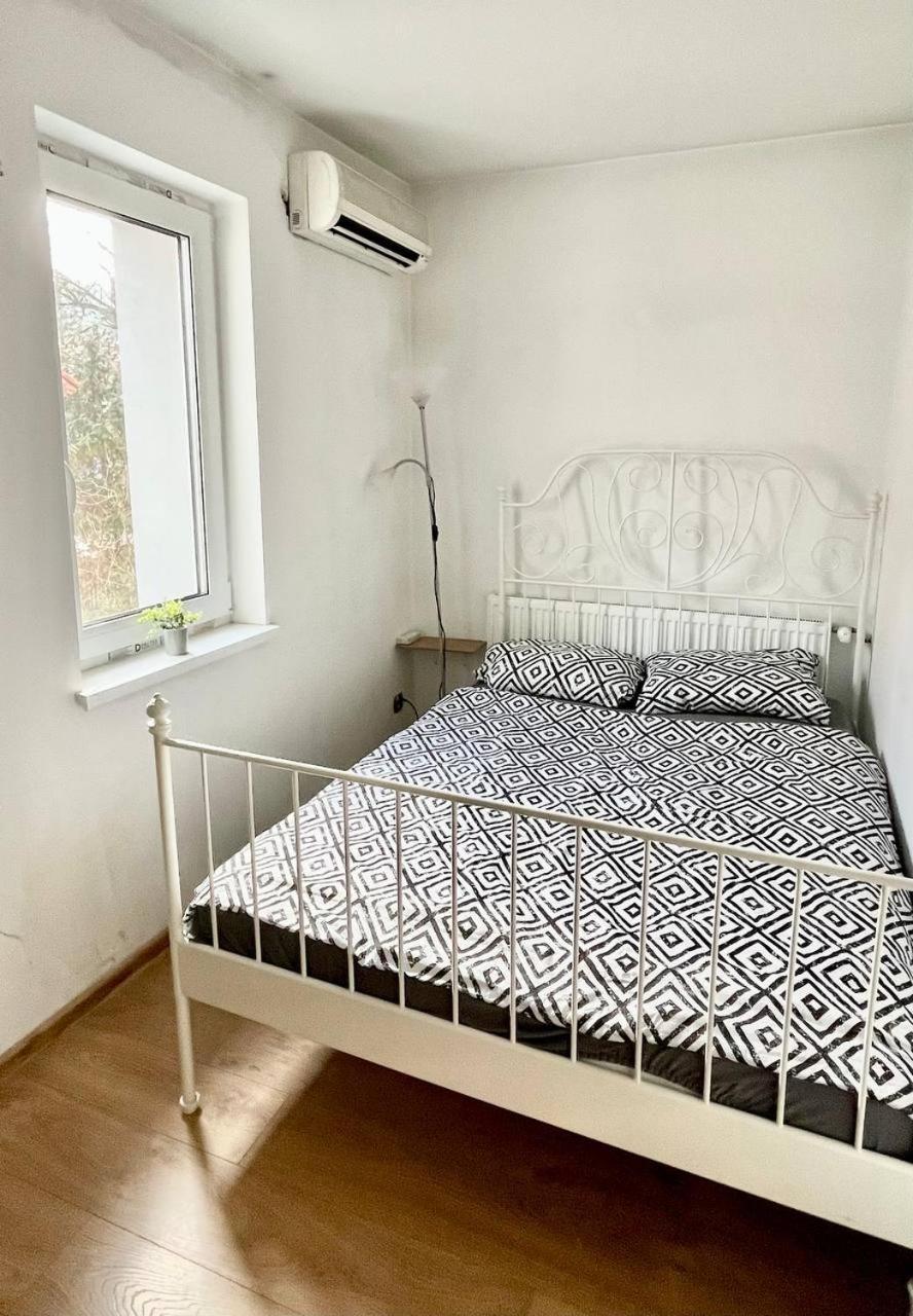 Comfy, Nice And Small Room In كراكوفيا المظهر الخارجي الصورة